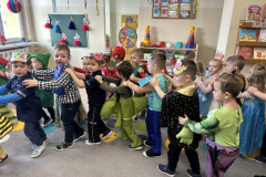 Messenger_creation_95F0B063-A546-4D11-910B-5F80C4F5CF3D (Mały)