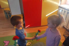 Messenger_creation_10EC6AD7D7-B8B6-49D8-B3BE-461751306B41 (Mały)