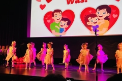 Messenger_creation_39e71db8-866b-4b33-8893-925106fec4fa (Mały)