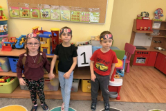 Messenger_creation_5B627B2E-BC9F-4651-BB5B-0B276375FED5 (Mały)