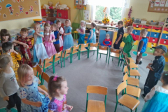 12 (Mały)