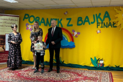 12 (Mały)