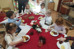 nger_creation_26A6EC3F-6BB6-4344-A7B4-B045B0D74F2C (Mały)