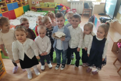 nger_creation_F2D1FD0F-3BC4-4A75-94C9-D04288415C1A (Mały)