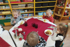 nger_creation_F5F0128D-2383-4C56-B3C5-35A74F688D76 (Mały)