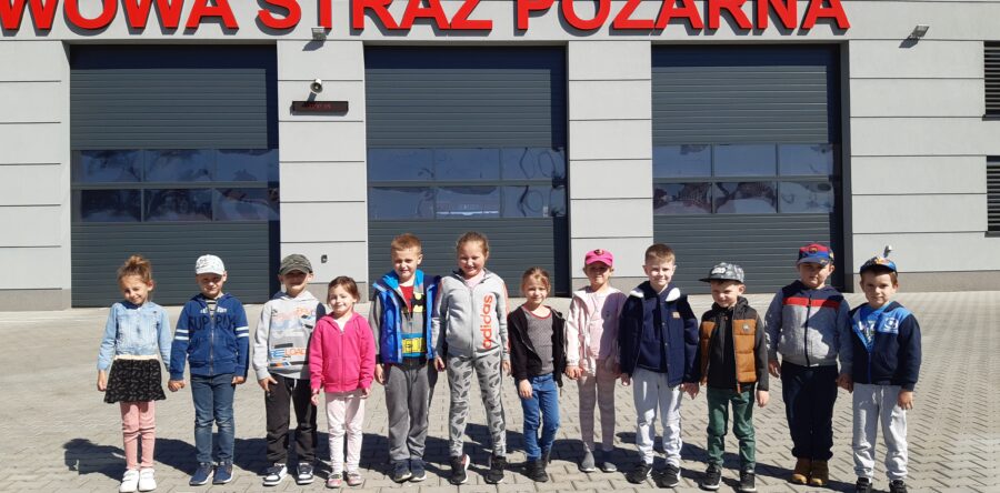 Muchomorki z wizytą w Państwowej Straży Pożarnej