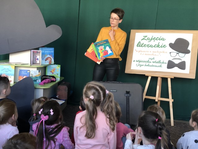 Zajęcia literackie “O pisarzu w meloniku i z muszką…”