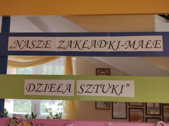Wystawa “Nasze zakładki – małe dzieła sztuki”